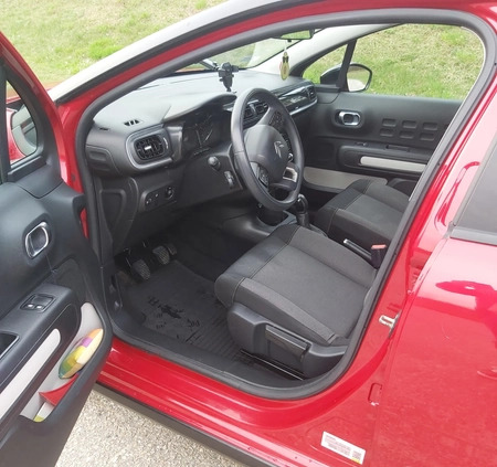 Citroen C3 cena 39400 przebieg: 68000, rok produkcji 2018 z Wieluń małe 92